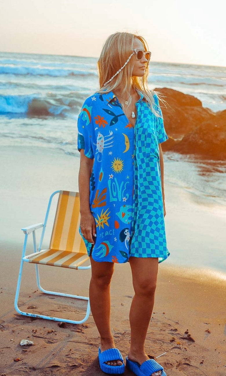 LOVE PEACE ART SHIRT DRESS